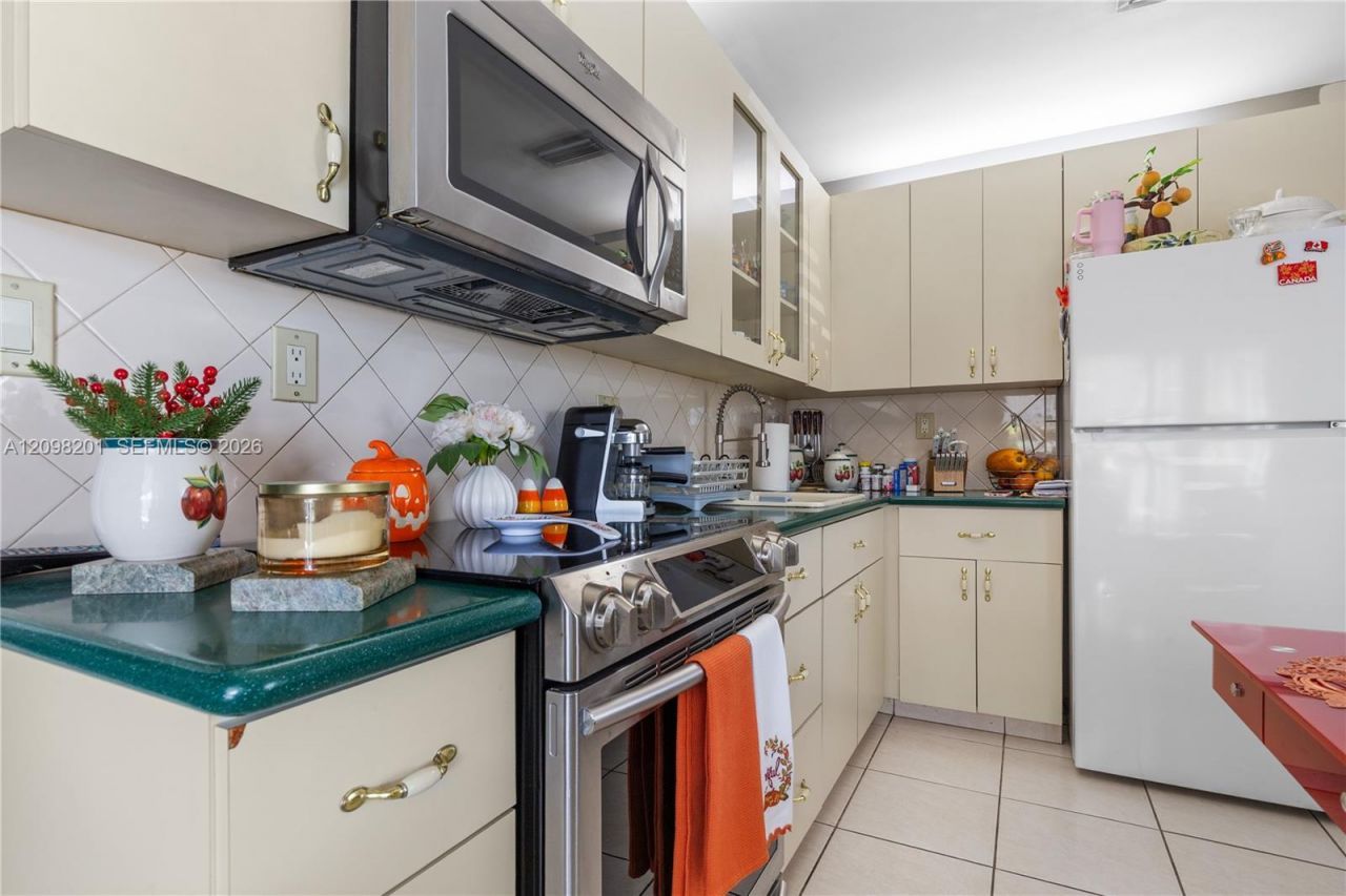 2450 SW 90th Ave , Miami, FL 33165 Photo