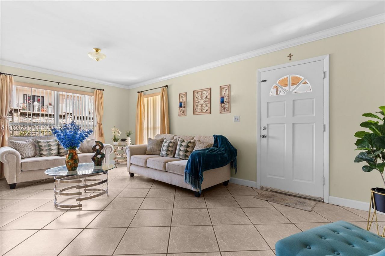 2450 SW 90th Ave , Miami, FL 33165 Photo