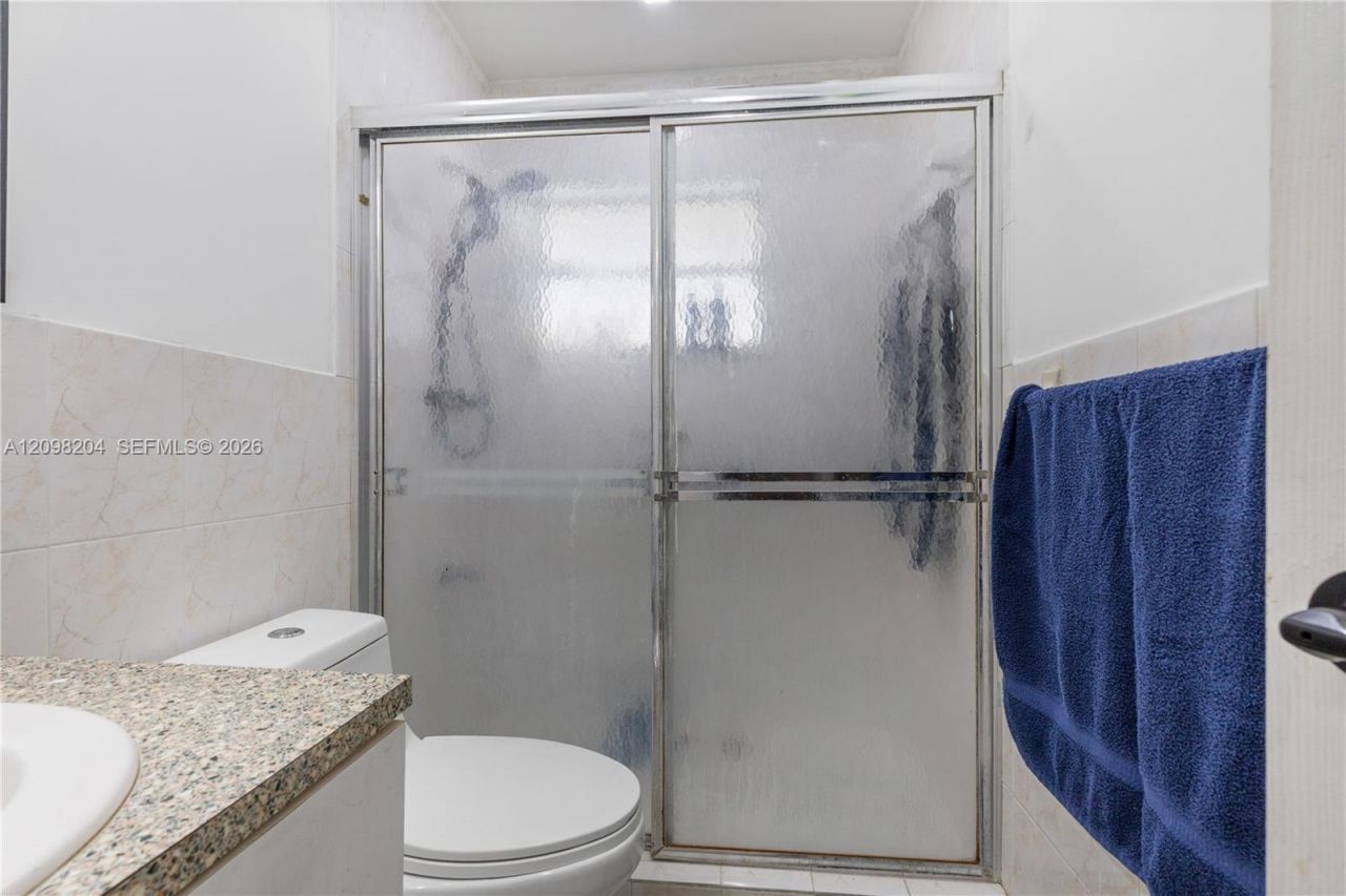 9041 SW 42nd St , Miami, FL 33165 Photo