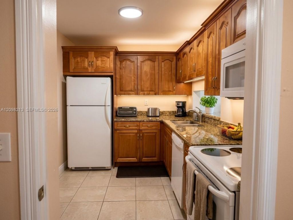 8065 SW 107th Ave , Unit 115, Miami, FL 33173 Photo