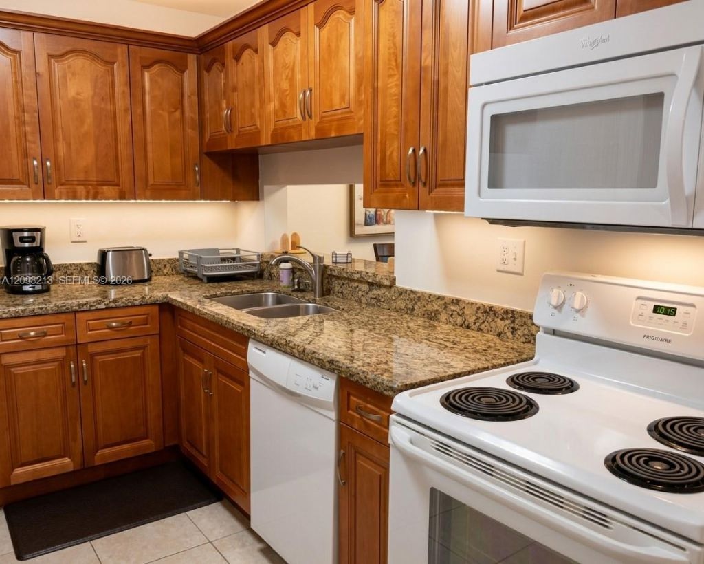 8065 SW 107th Ave , Unit 115, Miami, FL 33173 Photo