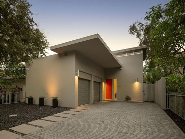 1828 Espanola Dr , Miami, FL 33133
