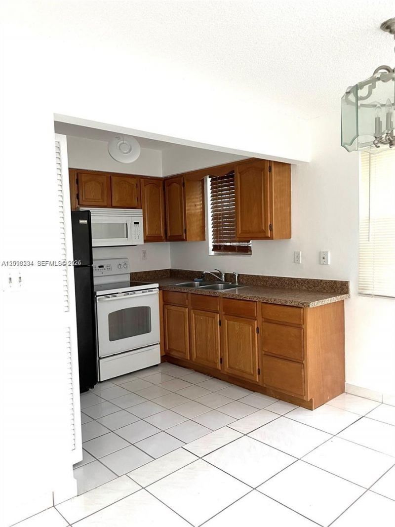 2200 Taylor St , Unit 106, Hollywood, FL 33020 Photo