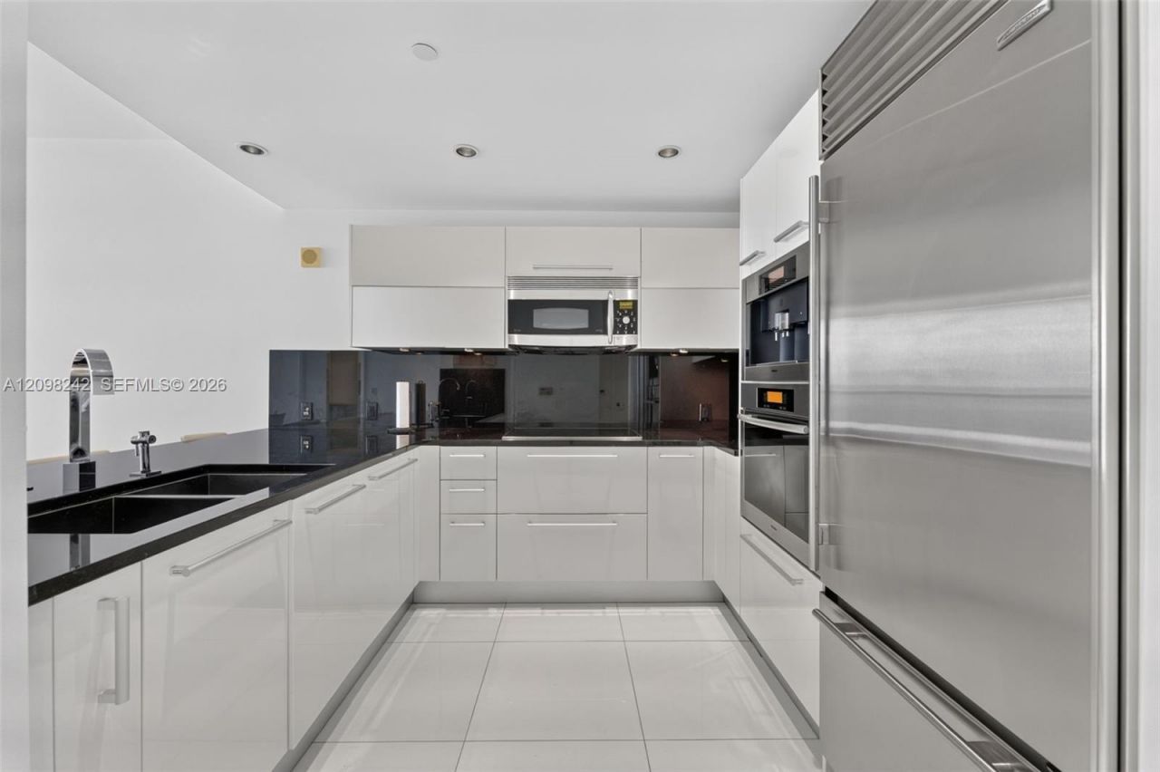 17121 Collins Ave , Unit 803, Sunny Isles Beach, FL 33160 Photo