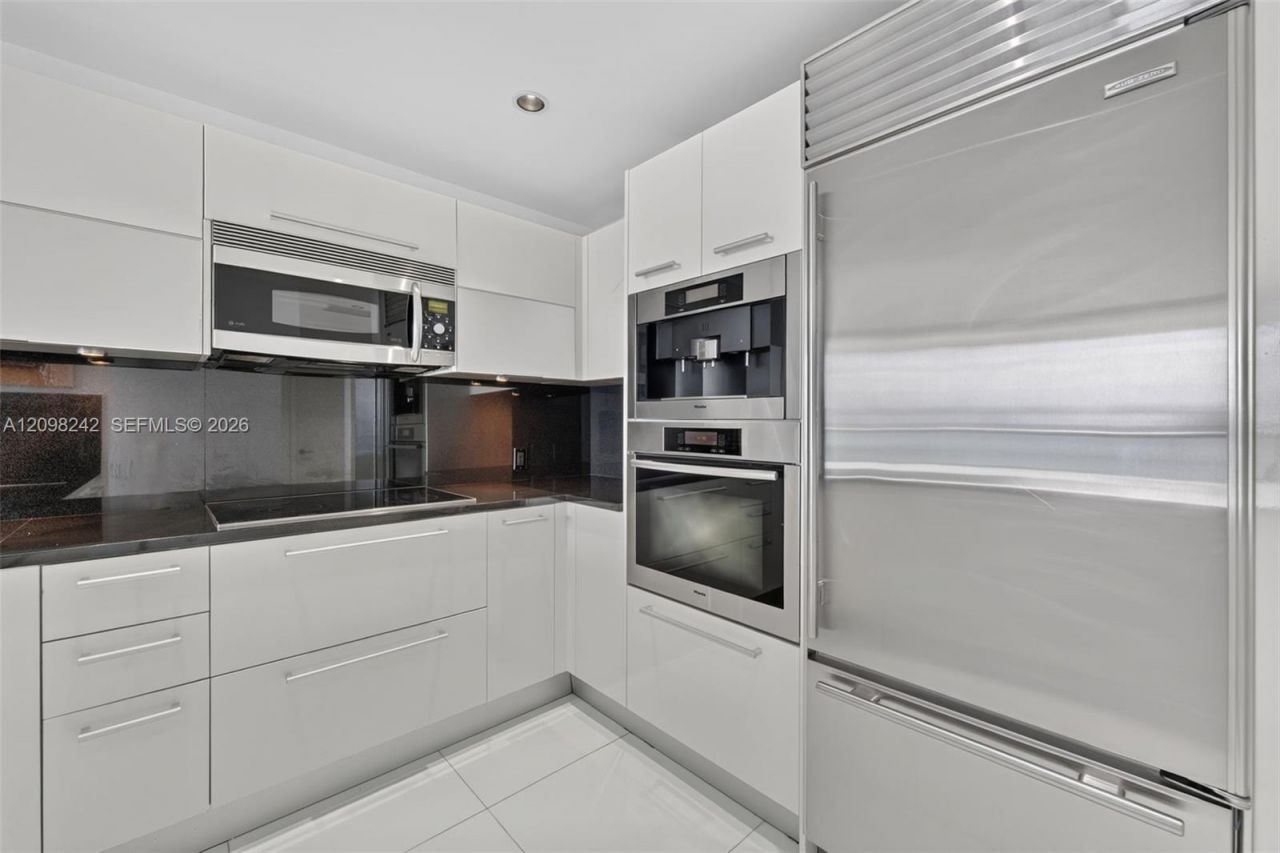 17121 Collins Ave , Unit 803, Sunny Isles Beach, FL 33160 Photo