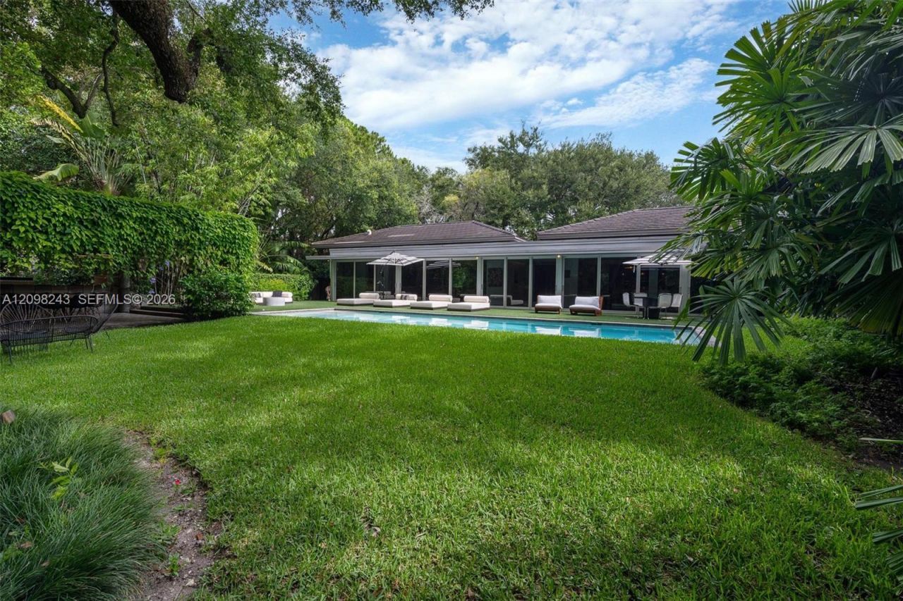 6080 SW 102nd St , Pinecrest, FL 33156 Photo