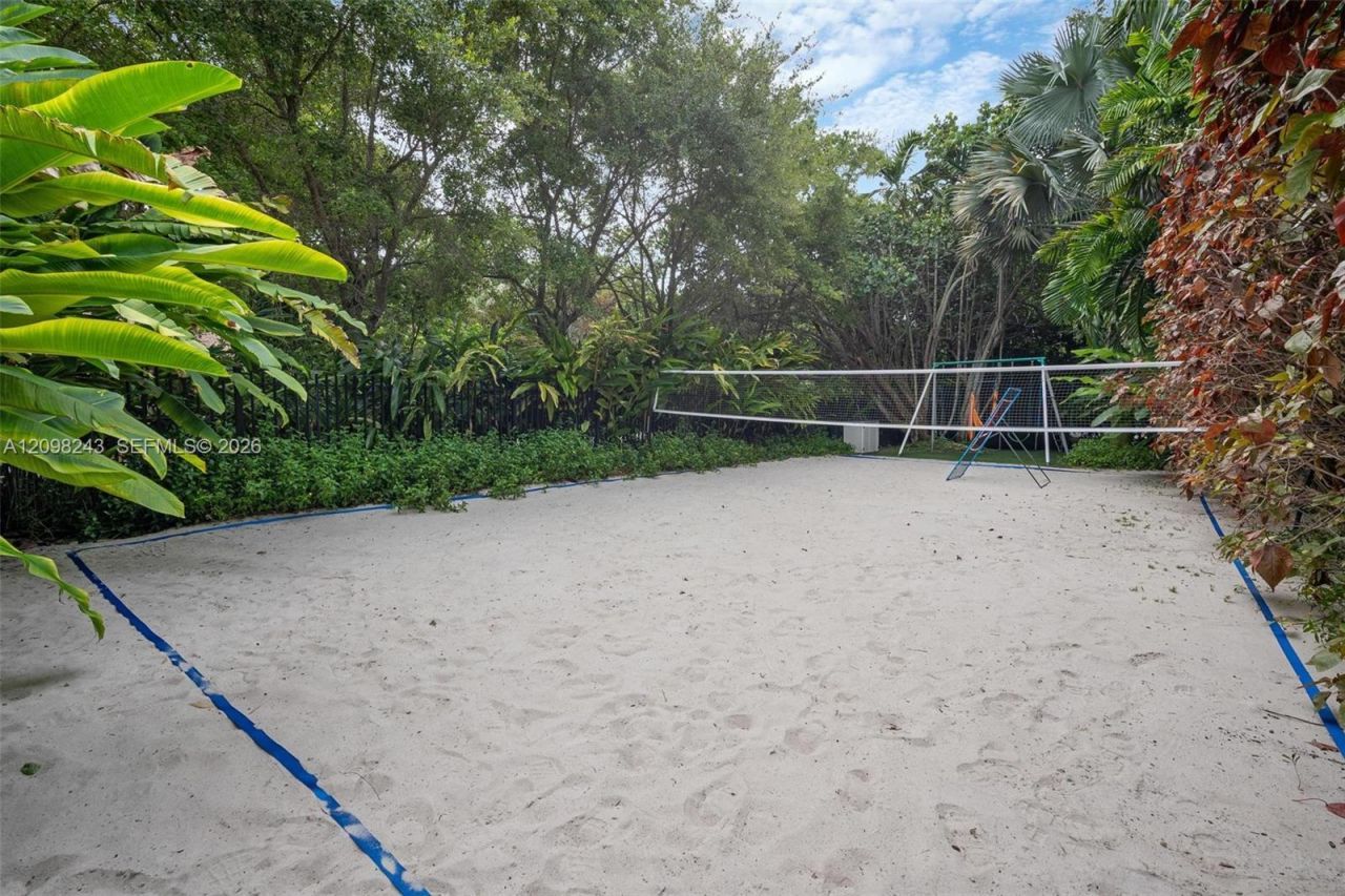 6080 SW 102nd St , Pinecrest, FL 33156 Photo