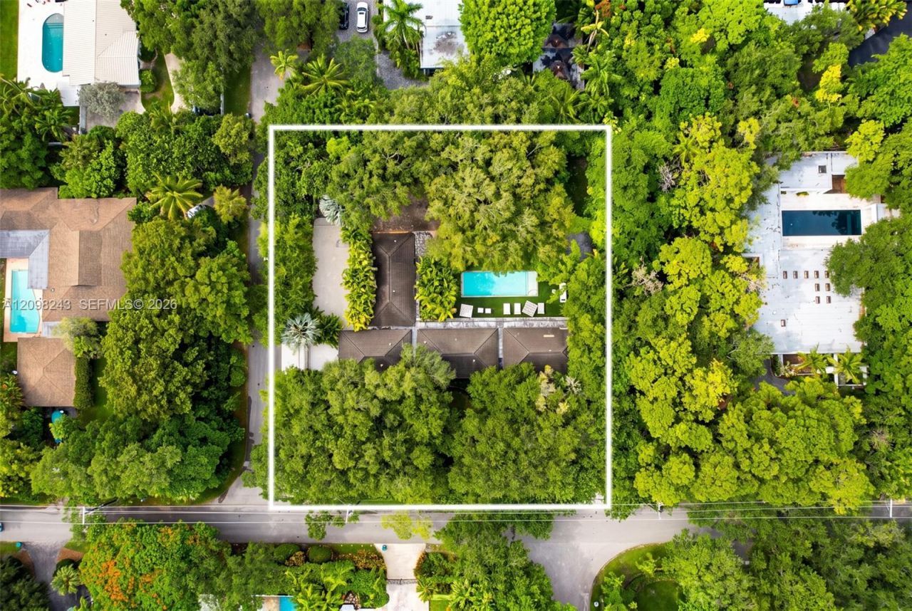 6080 SW 102nd St , Pinecrest, FL 33156 Photo