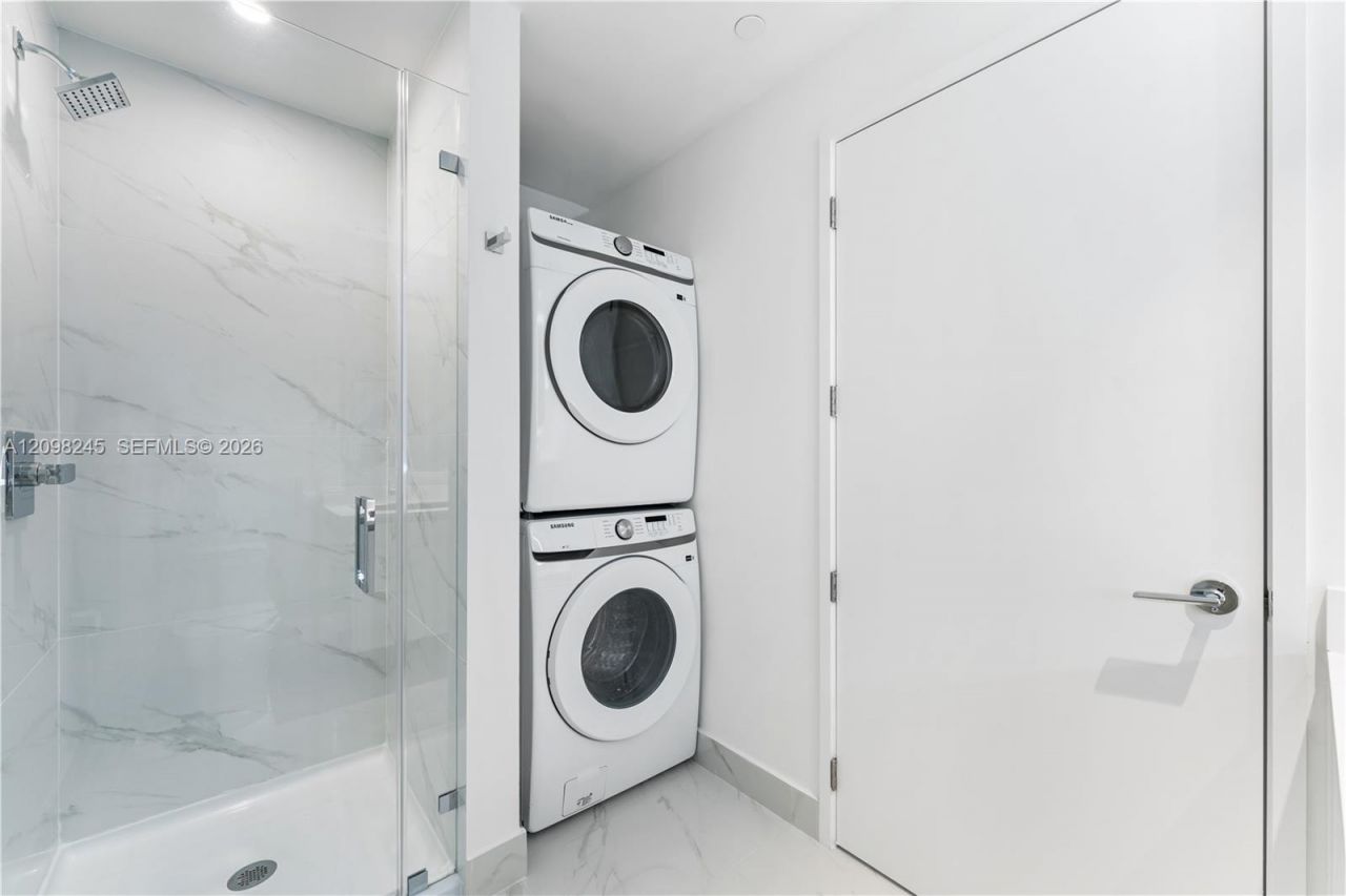 700 NE 24th St , Unit 5401B, Miami, FL 33137 Photo