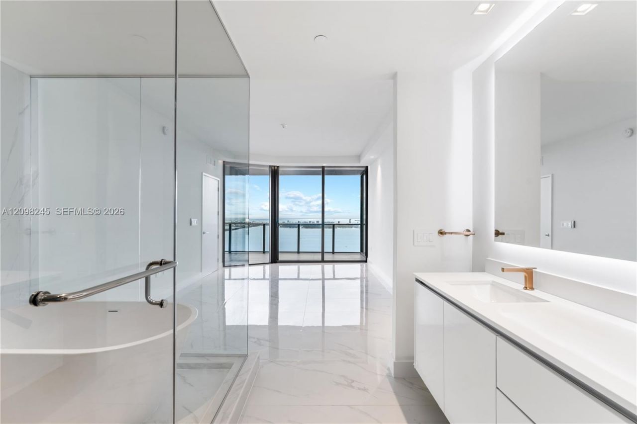 700 NE 24th St , Unit 5401B, Miami, FL 33137 Photo