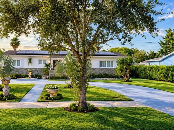 9911 Haitian Dr , Cutler Bay, FL 33189