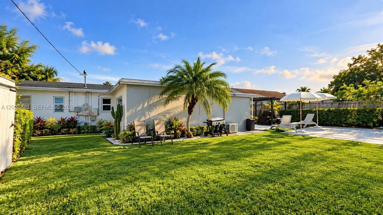 9911 Haitian Dr , Cutler Bay, FL 33189 Photo