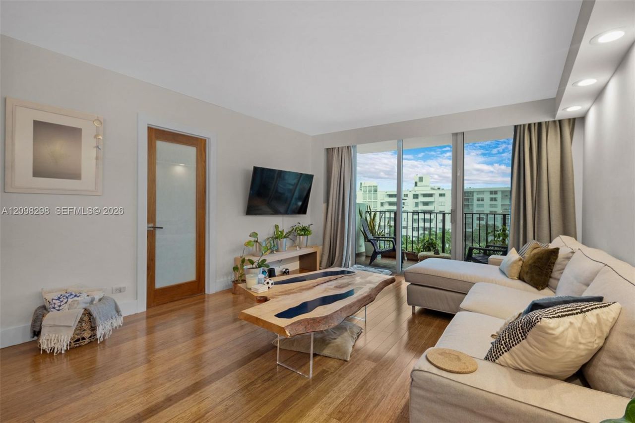 1001 91st St, Unit 506, Bay Harbor Islands, FL 33154 Photo