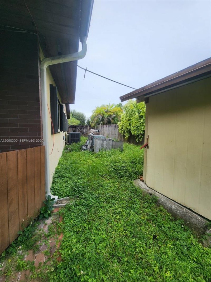 11950 SW 26th Ter, Miami, FL 33175 Photo