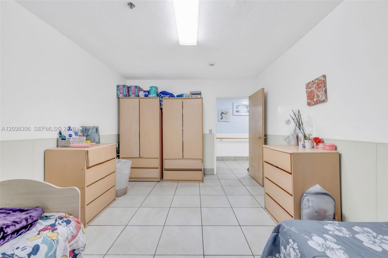 6810 SW 7th St , Margate, FL 33068 Photo