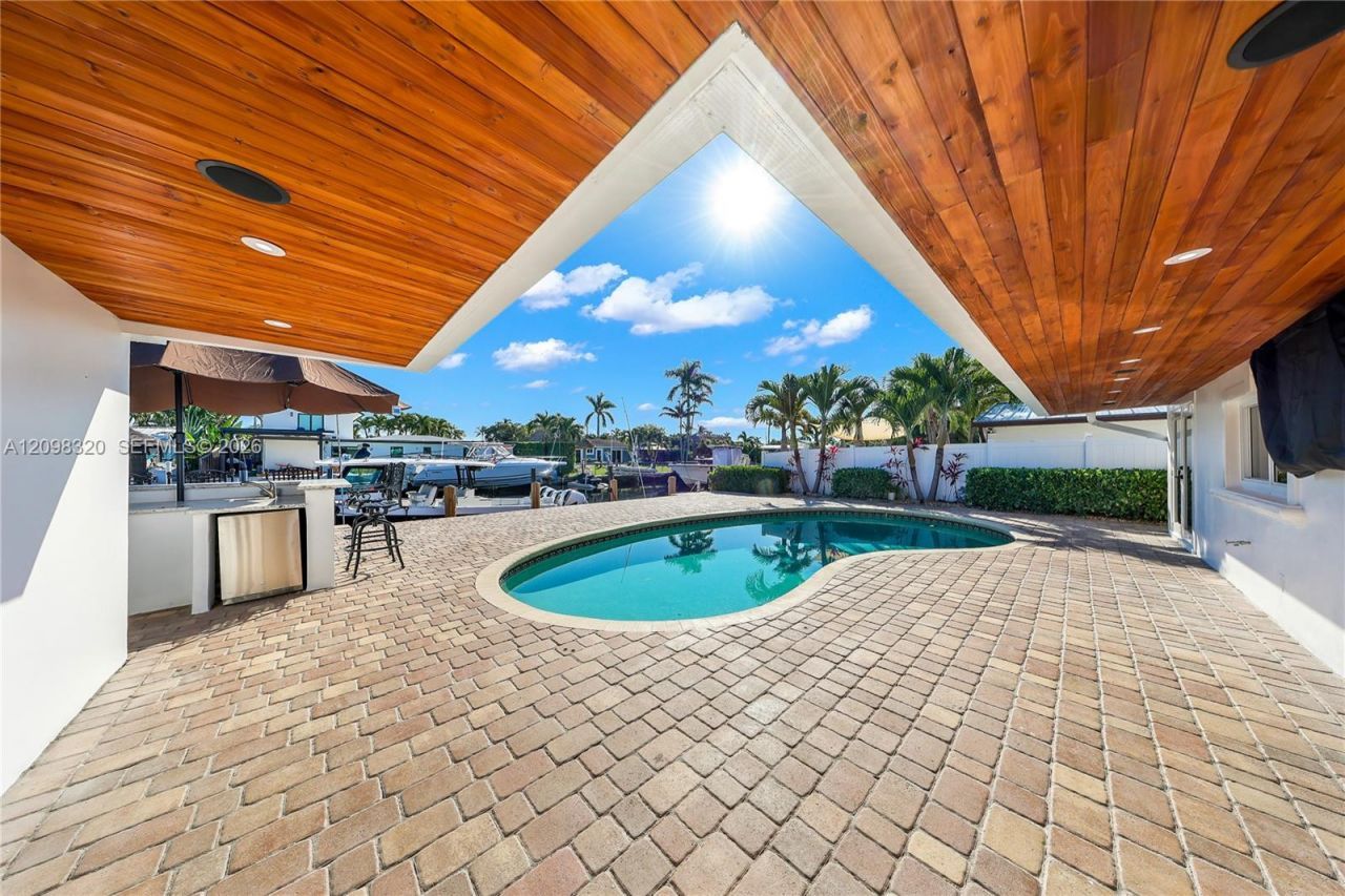 800 SE 3rd Ter , Pompano Beach, FL 33060 Photo