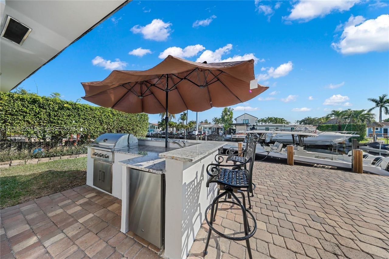 800 SE 3rd Ter , Pompano Beach, FL 33060 Photo