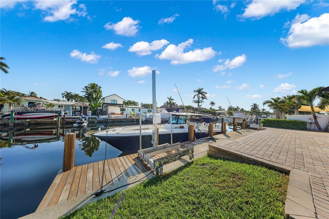 800 SE 3rd Ter , Pompano Beach, FL 33060 Photo