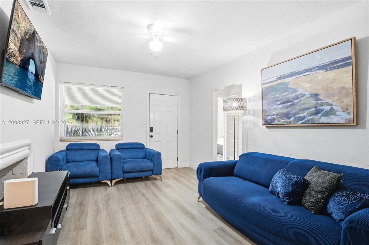 3318 NW 19th Ave, Miami, FL 33142 Photo