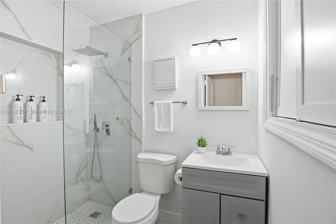 3318 NW 19th Ave, Miami, FL 33142 Photo