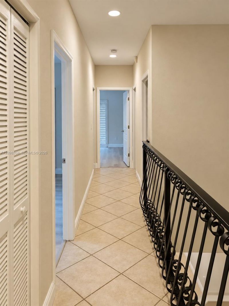 3280 Gifford Ln , Unit 3280, Miami, FL 33133 Photo