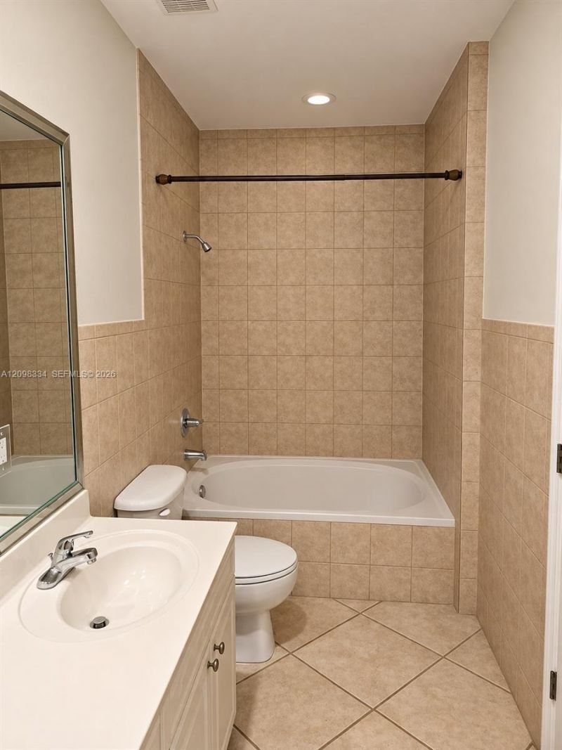 3280 Gifford Ln , Unit 3280, Miami, FL 33133 Photo