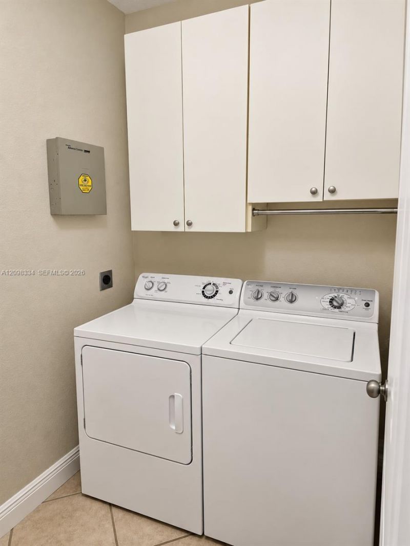 3280 Gifford Ln , Unit 3280, Miami, FL 33133 Photo