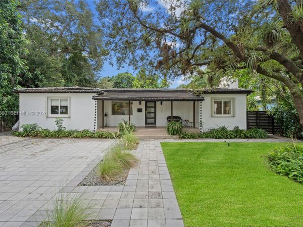 150 NW 99th St , Miami Shores, FL 33150