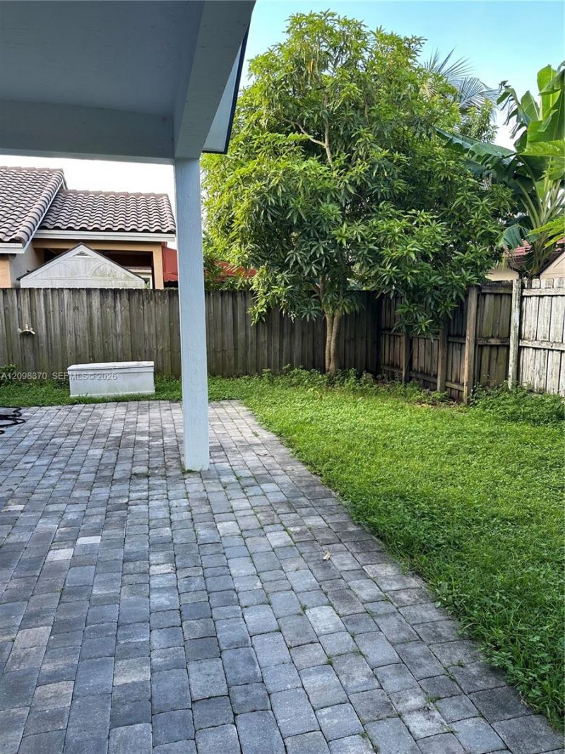 5322 SW 164 Pl , Miami, FL 33185 Photo
