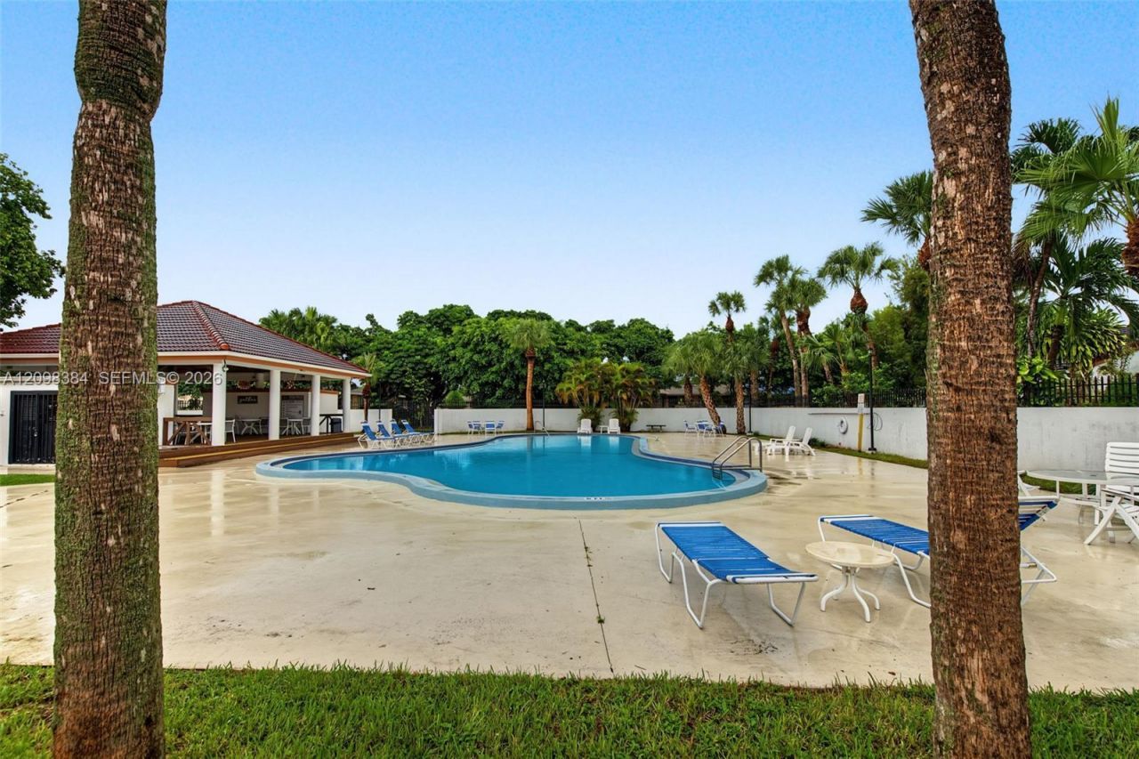 7500 SW 153rd Ct, Unit 206-12, Miami, FL 33193 Photo