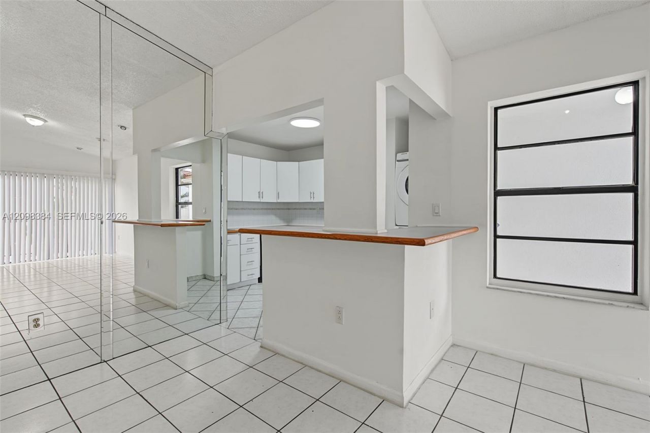 7500 SW 153rd Ct, Unit 206-12, Miami, FL 33193 Photo