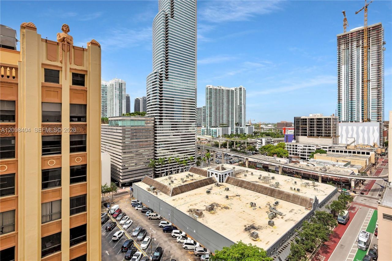 151 SE 1st St , Unit 1107, Miami, FL 33131 Photo