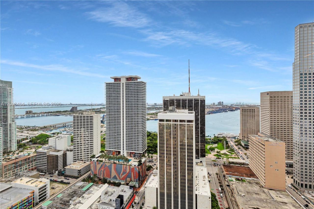 151 SE 1st St , Unit 1107, Miami, FL 33131 Photo