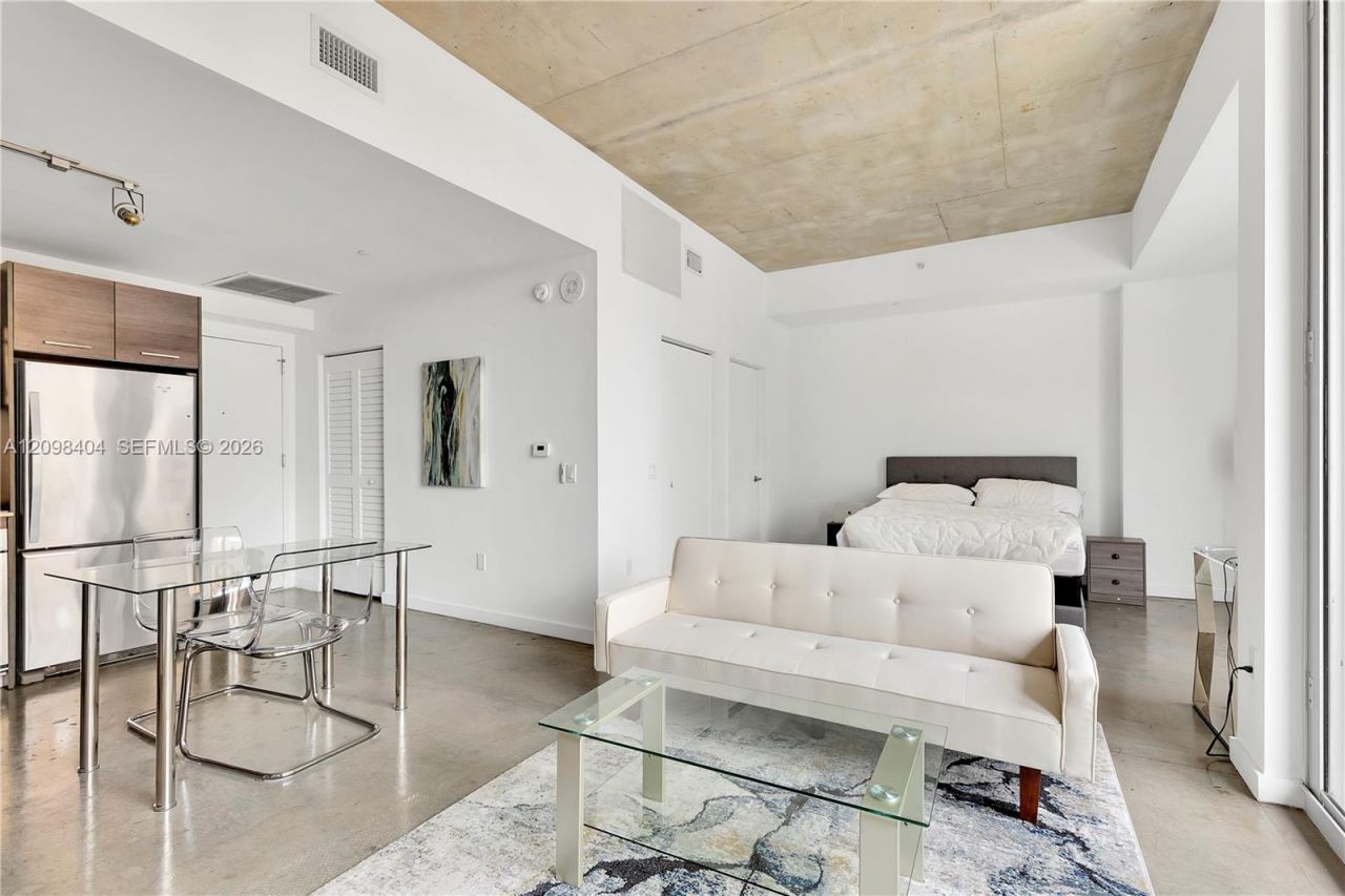 151 SE 1st St , Unit 1107, Miami, FL 33131 Photo