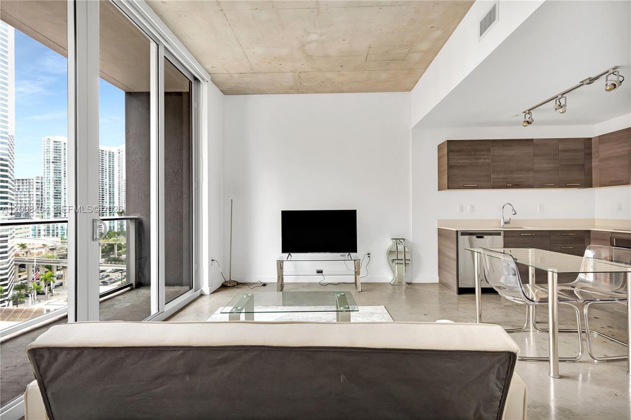 151 SE 1st St , Unit 1107, Miami, FL 33131 Photo