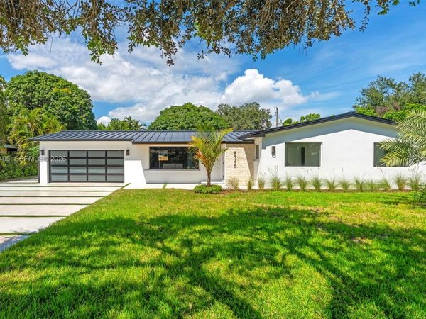 8345 SW 132nd St , Pinecrest, FL 33156
