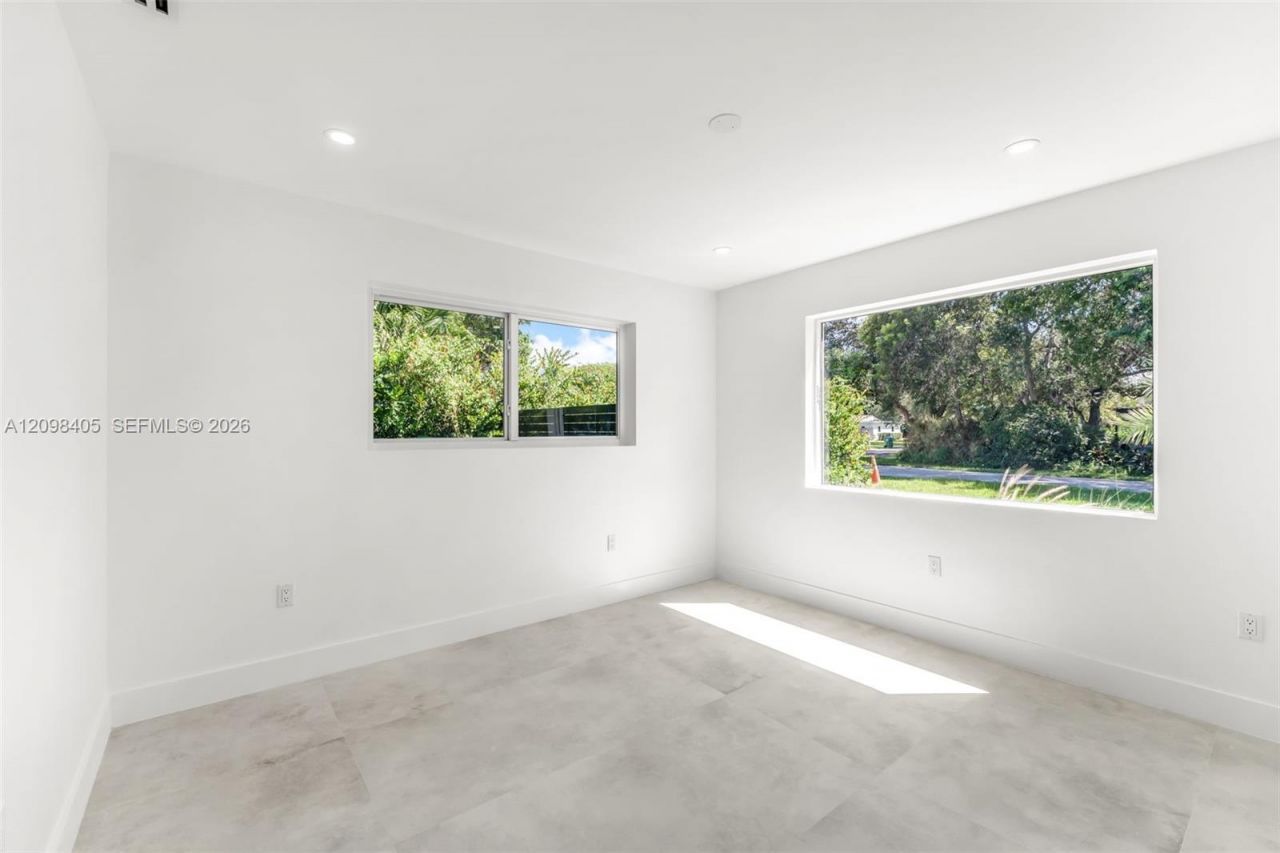 8345 SW 132nd St, Pinecrest, FL 33156 Photo