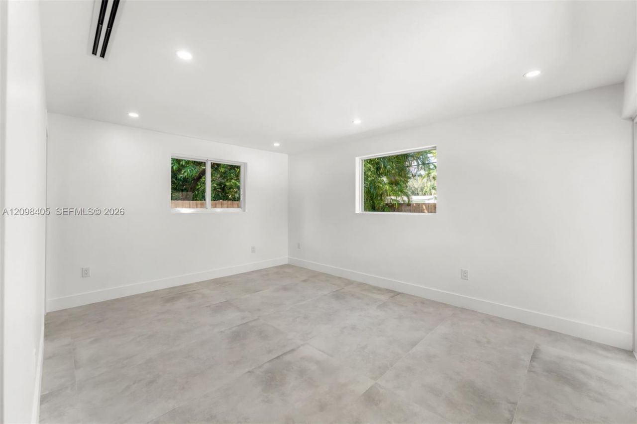 8345 SW 132nd St, Pinecrest, FL 33156 Photo