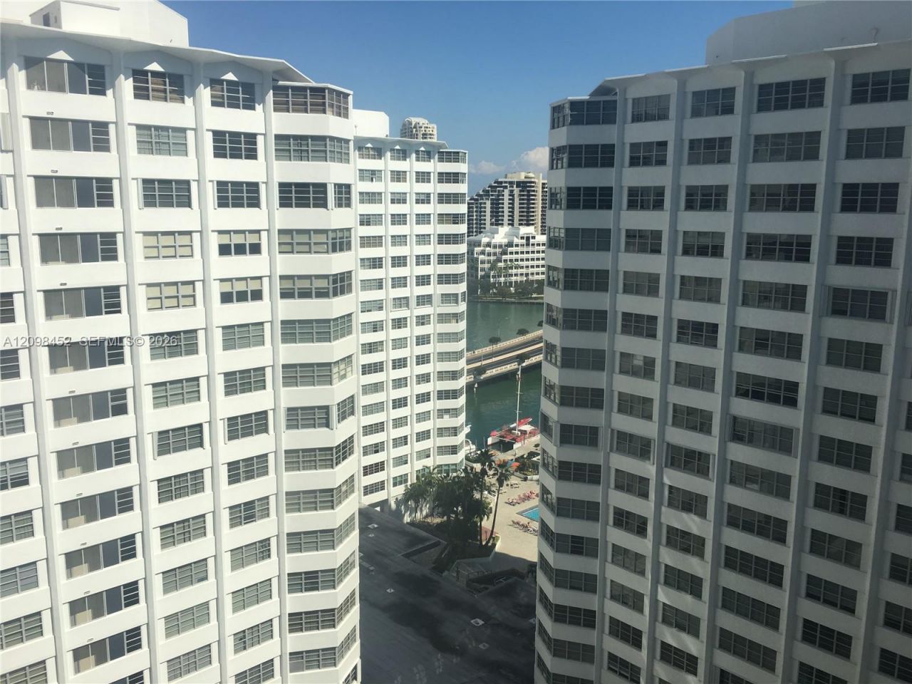 999 Brickell Bay Dr , Unit 1807, Miami, FL 33131 Photo