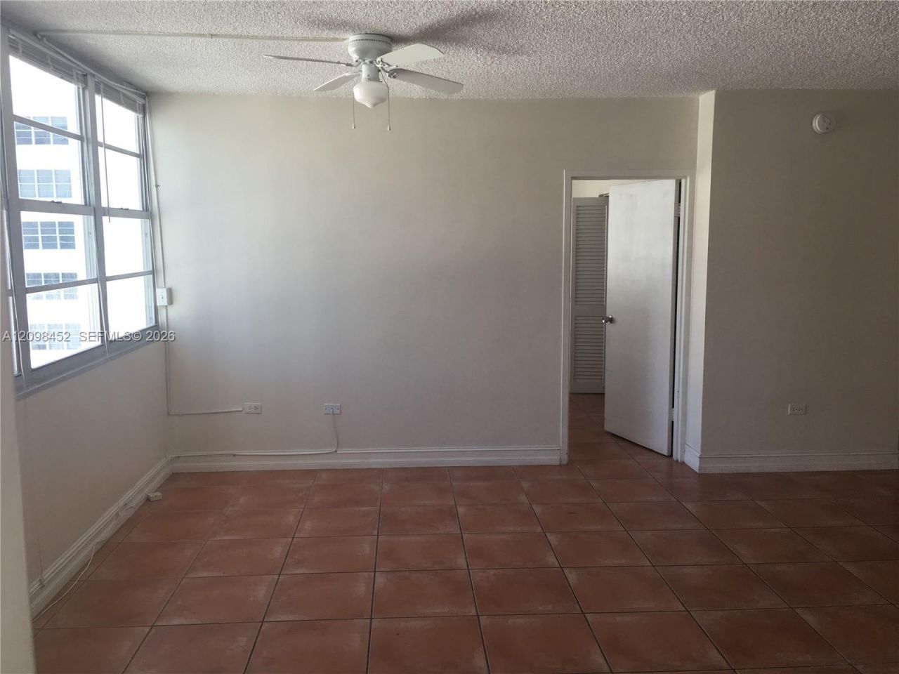 999 Brickell Bay Dr , Unit 1807, Miami, FL 33131 Photo