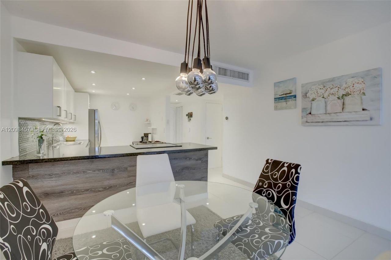 3375 N Country Club Dr , Unit 103, Aventura, FL 33180 Photo