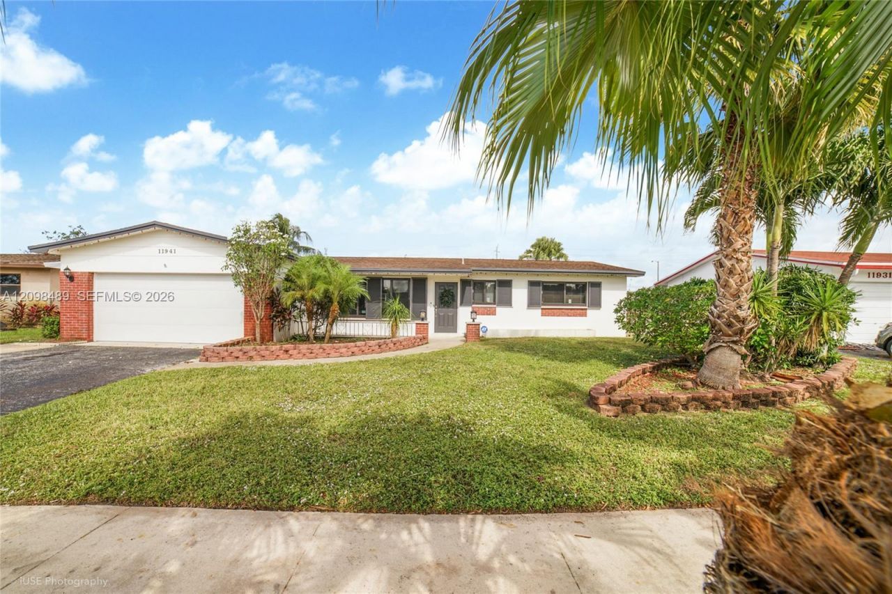 11941 NW 23rd St , Pembroke Pines, FL 33026 Photo