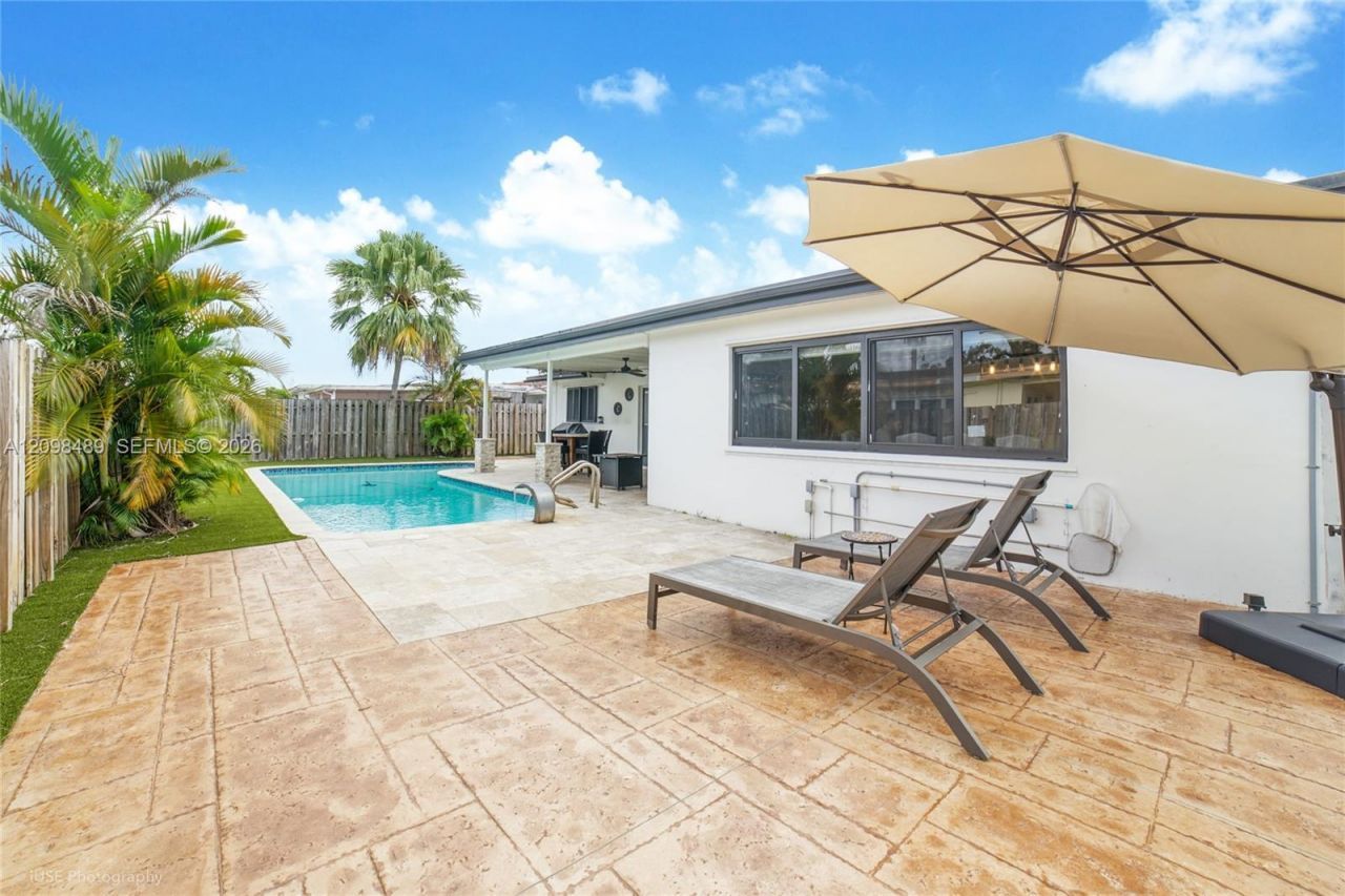 11941 NW 23rd St , Pembroke Pines, FL 33026 Photo