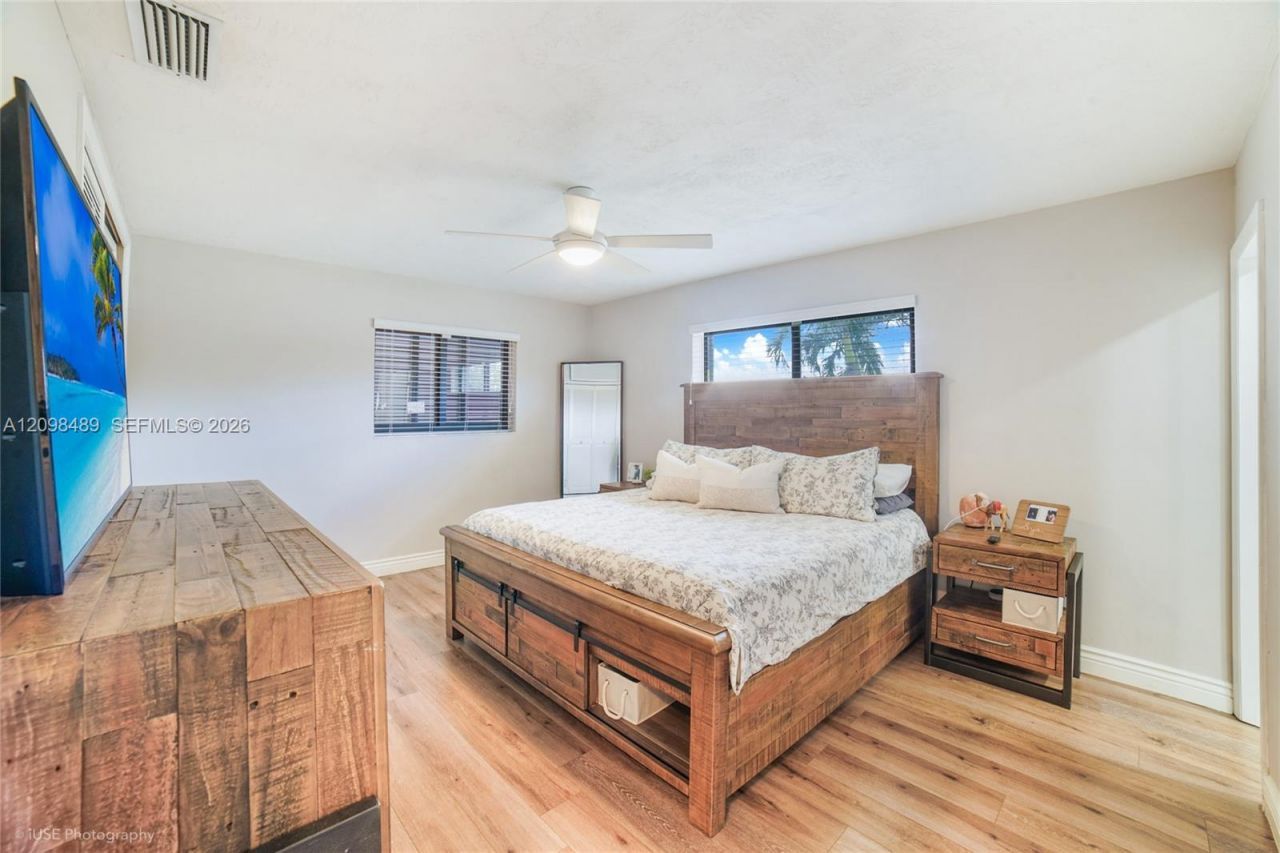 11941 NW 23rd St , Pembroke Pines, FL 33026 Photo