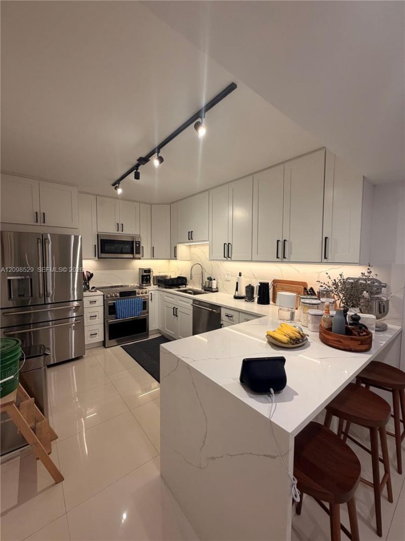 181 Crandon Blvd , Unit 109, Key Biscayne, FL 33149 Photo