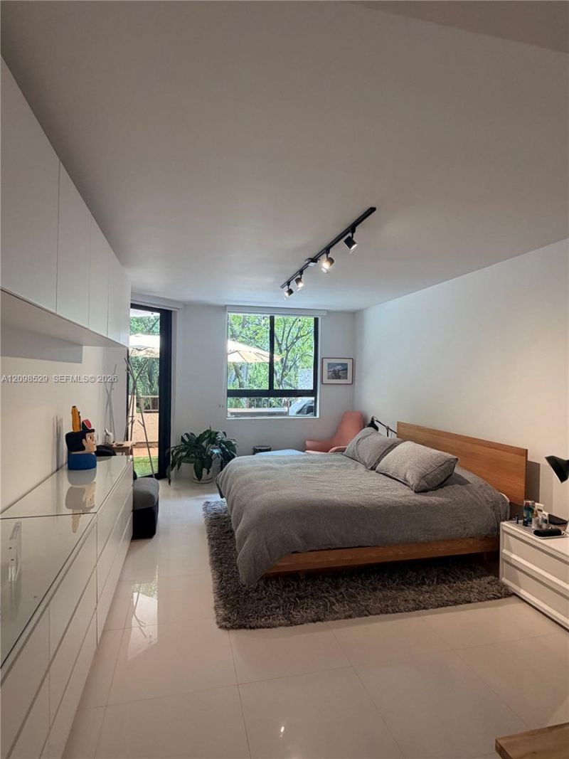 181 Crandon Blvd , Unit 109, Key Biscayne, FL 33149 Photo
