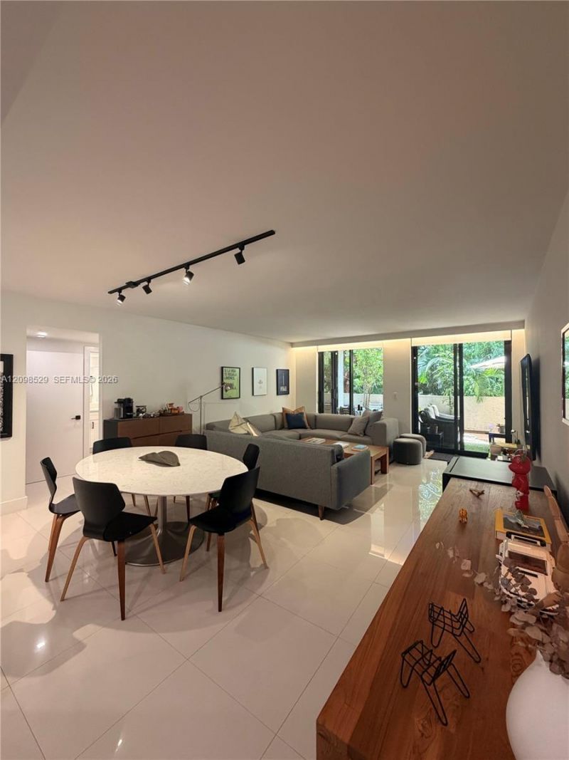 181 Crandon Blvd , Unit 109, Key Biscayne, FL 33149 Photo