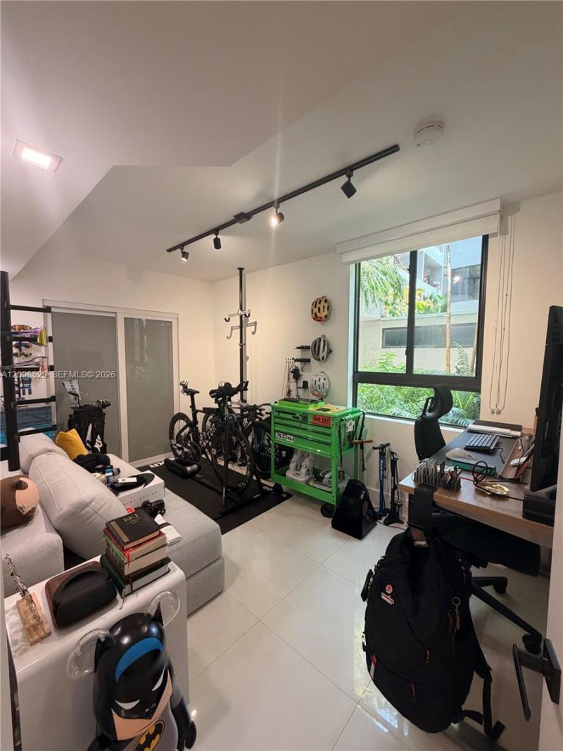 181 Crandon Blvd , Unit 109, Key Biscayne, FL 33149 Photo
