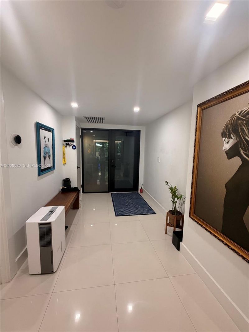 181 Crandon Blvd , Unit 109, Key Biscayne, FL 33149 Photo