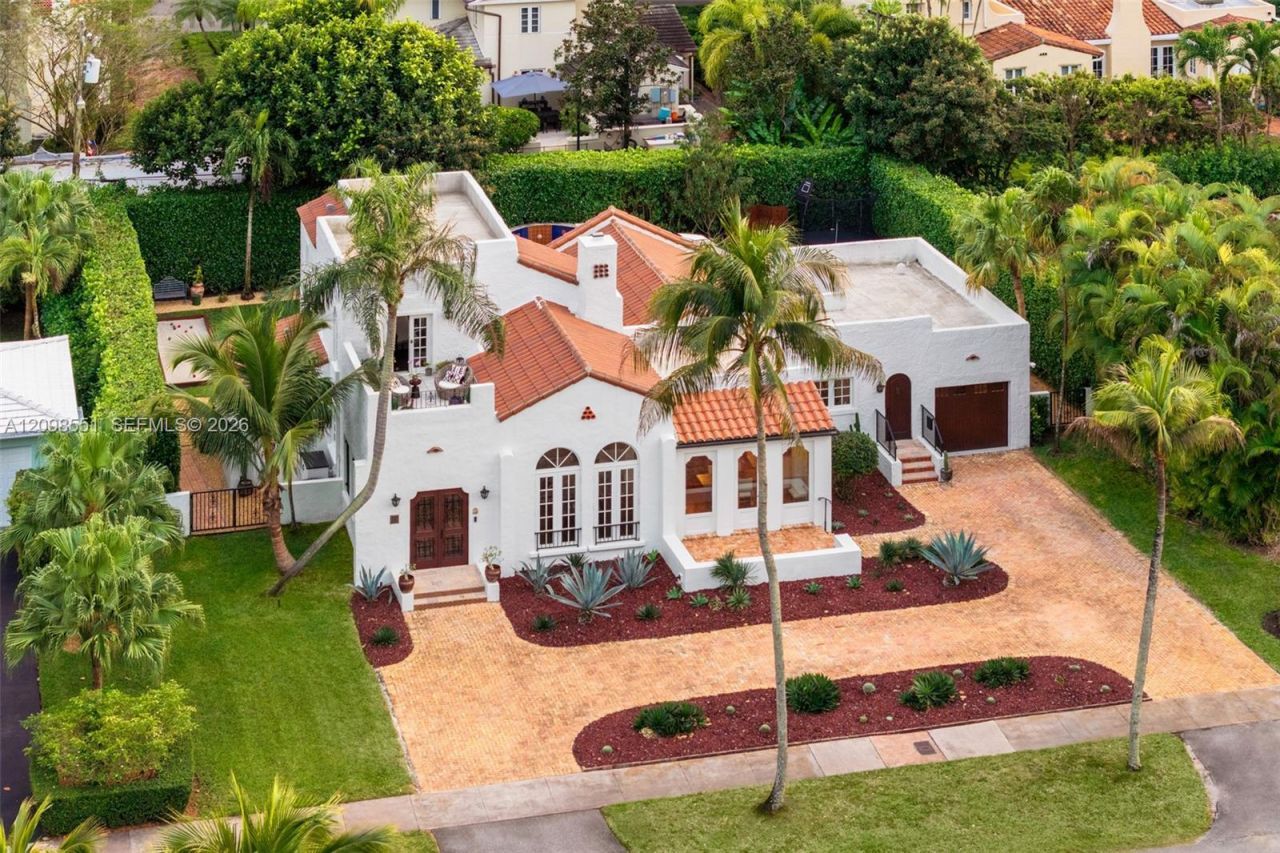 1234 S Greenway Dr , Coral Gables, FL 33134 Photo